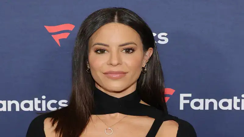 Charly Arnolt Salary