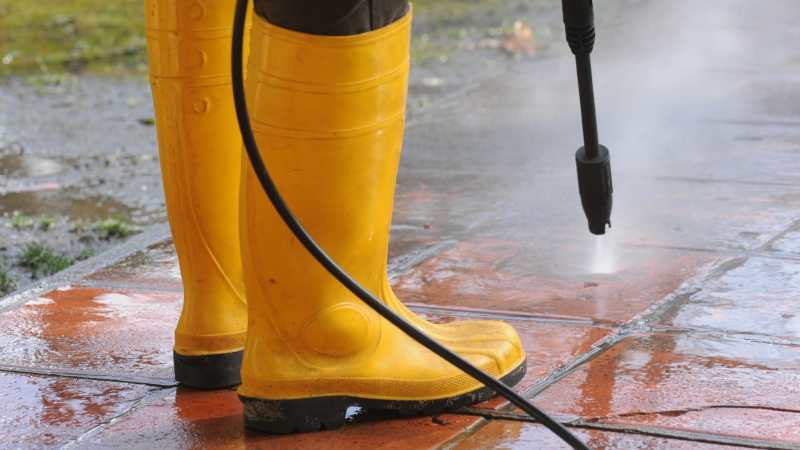 Maintaining Your Driveway: How Often Should You Pressure Wash?