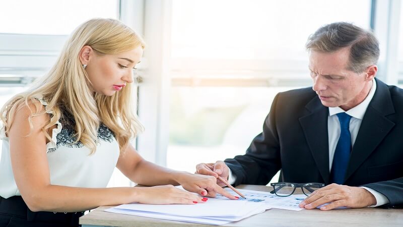 Top Reasons to Work With a Prenuptial Lawyer
